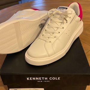 Kenneth Cole platform sneaker